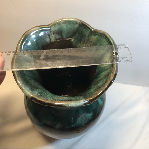 Vintage Blue MountIn Pottery Vase 10” - Picture 4 of 9